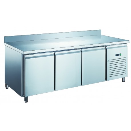 Furnotel - Table réfrigérée inox positive avec évaporateur ventilé - 3 portes - 580 litres - Avec dosseret - PA3201X