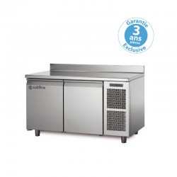 Coldline - Table réfrigérée positive MASTER - Groupe logé - 2 portes - 223 litres